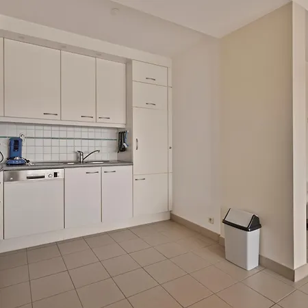 De Roos 6b Garage 2 Apartment